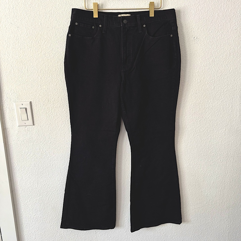 Madewell the perfect vintage flare jean in black wash size 32